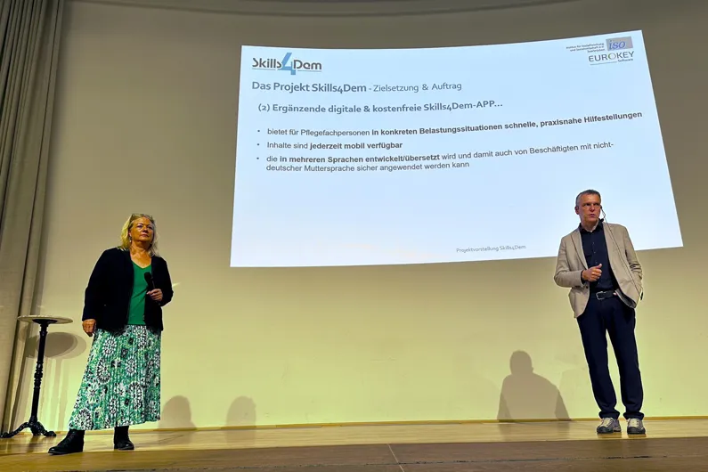 Dr. Sabine Kirchen-Peters und Ludwig Kuhn Demenzkongress